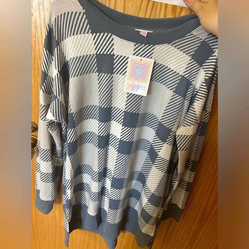 Lularoe small Hannah plaid
